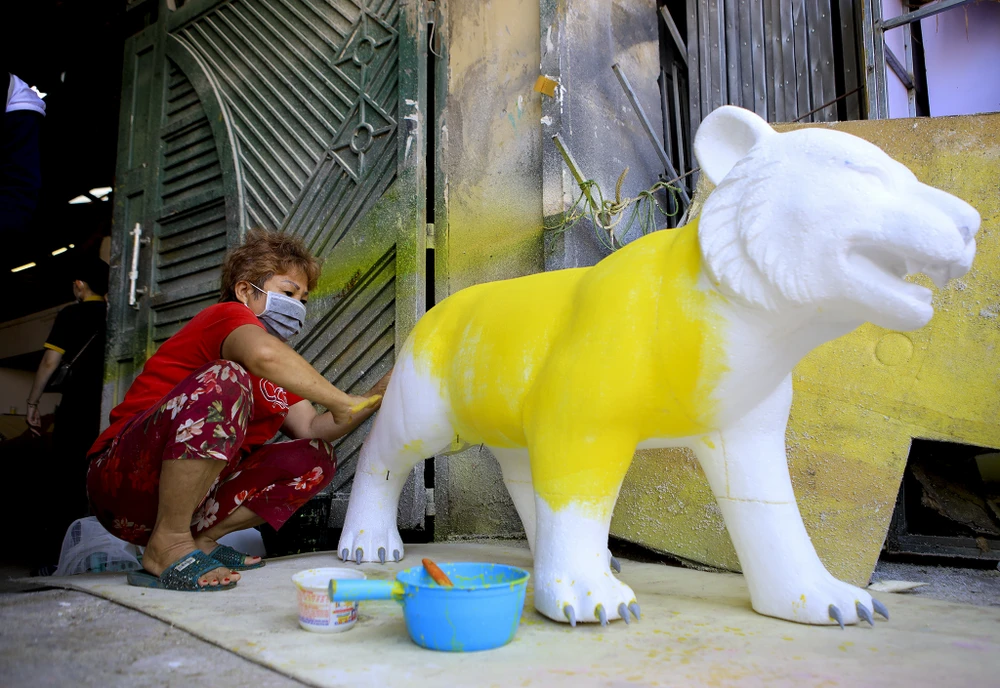 Hé lộ hình ảnh 'Chúa tể sơn lâm' tại đường hoa Nguyễn Huệ 2022 ảnh 4