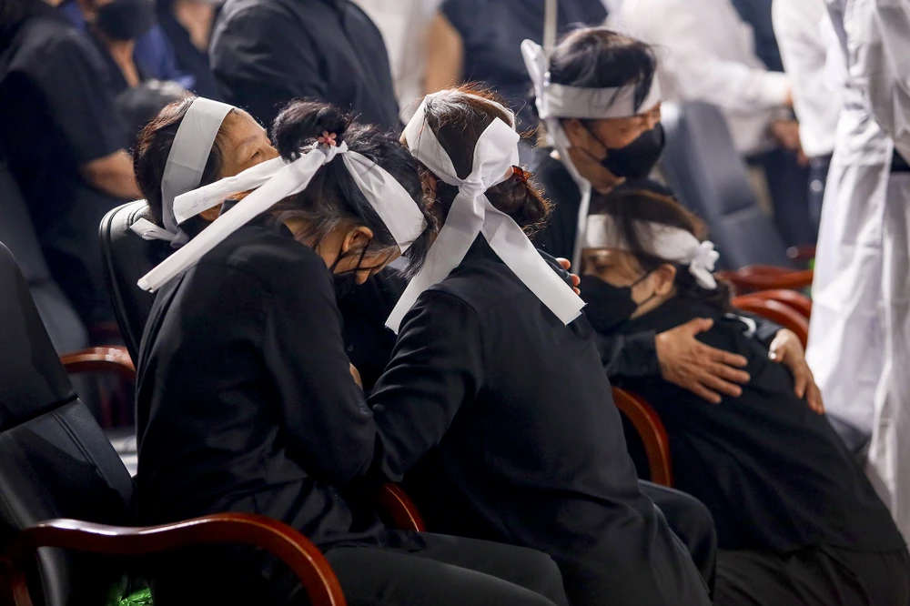 Chùm ảnh: Lễ viếng Phó Chủ tịch UBND TP.HCM Lê Hòa Bình ảnh 18