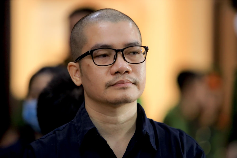 Bị cáo Nguyễn Thái Luyện (Chủ tịch Cty CP Địa ốc Alibaba) nhận mức án chung thân Bị cáo Nguyễn Thái Luyện (Chủ tịch Cty CP Địa ốc Alibaba) nhận mức án chung thân