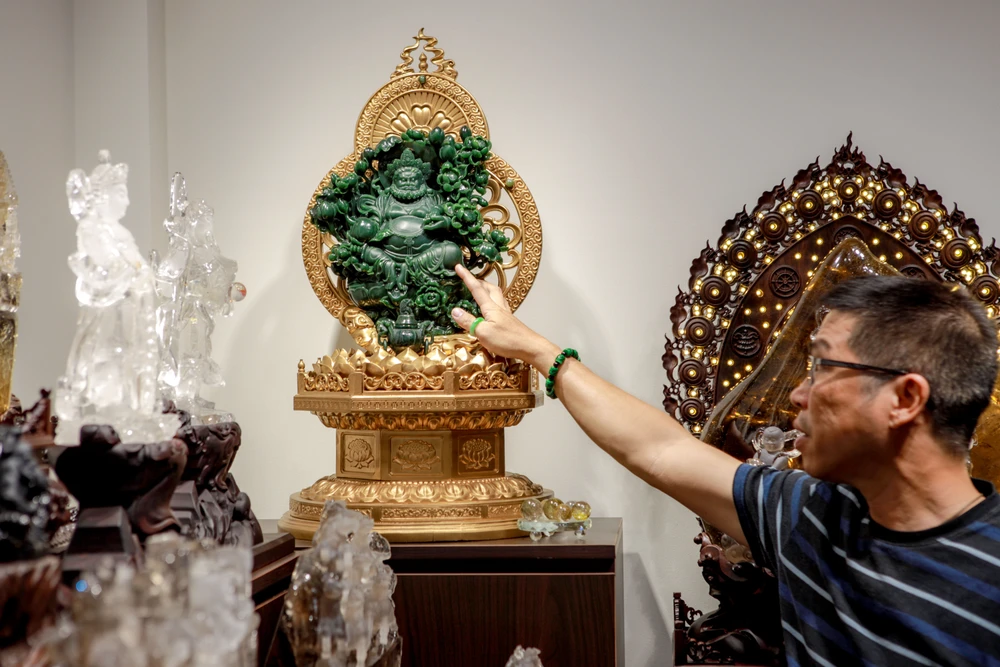 Bộ sưu tập rồng đá quý của 8x Sài Gòn