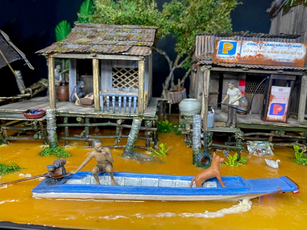 Gen Z làm mô hình nhà miền tây thu nhỏ