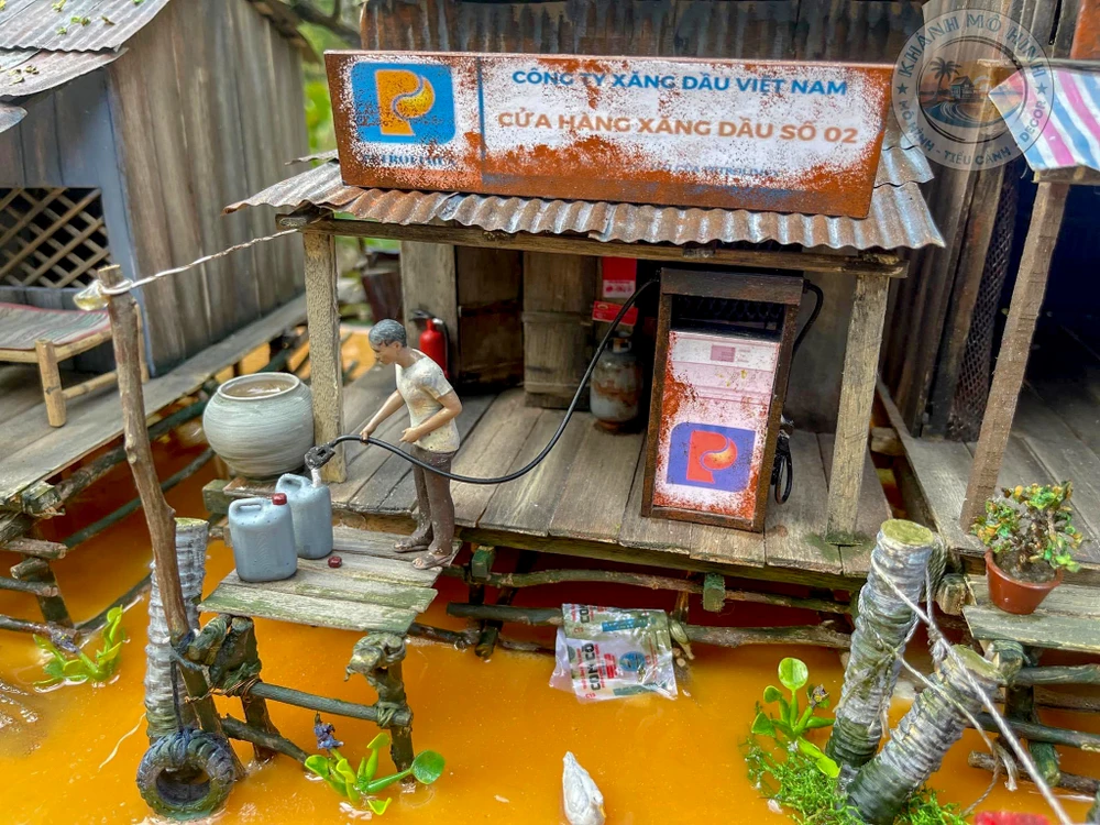 Gen Z làm mô hình nhà miền tây thu nhỏ