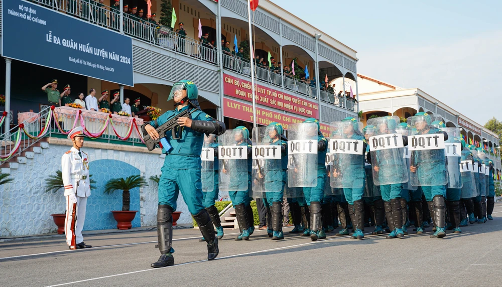Hàng nghìn chiến sĩ tham gia Lễ ra quân diễn tập 2024
