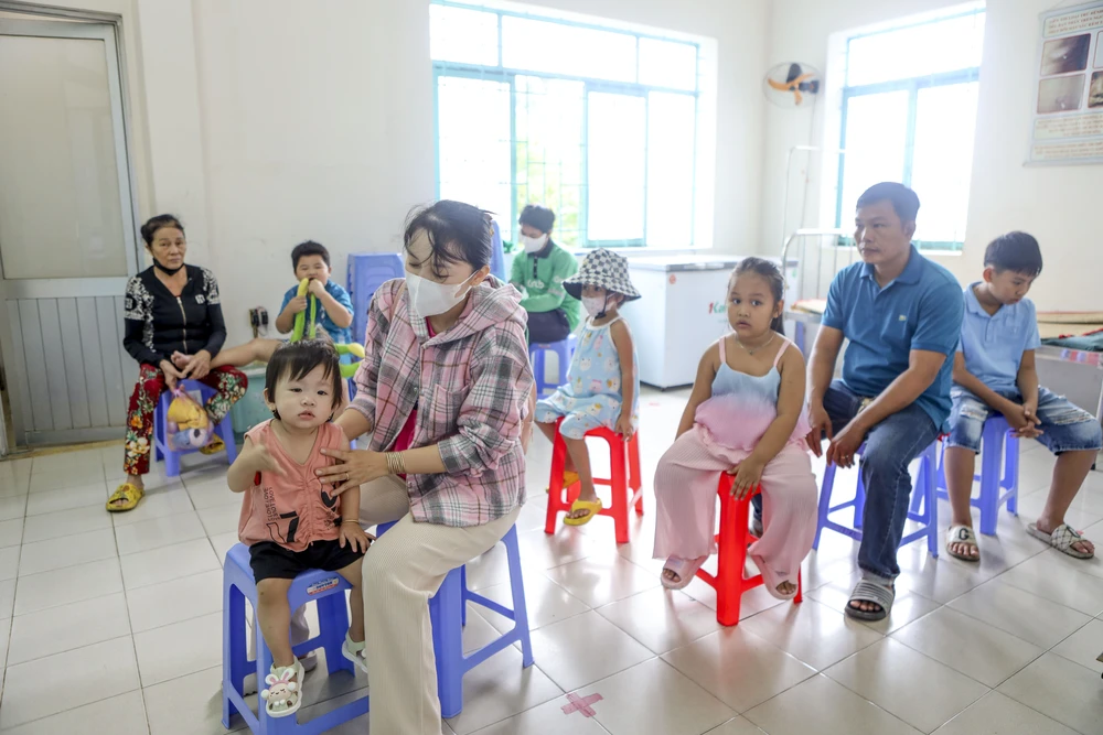 TP.HCM dồn sức tiêm vaccine sởi, nỗ lực tăng miễn dịch cộng đồng