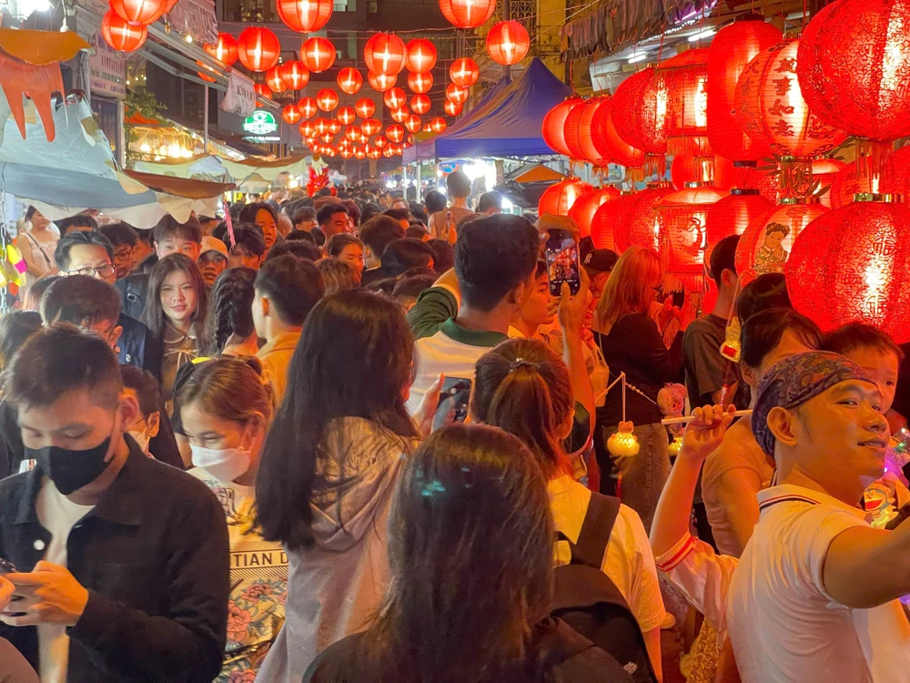 pho-long-den (2).jpg