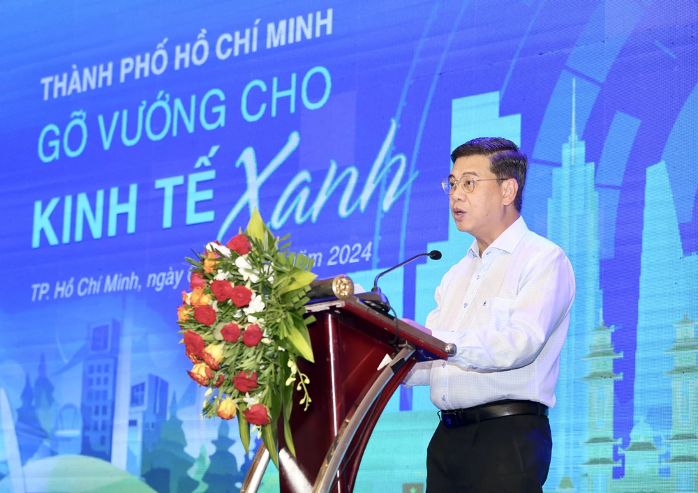 Toàn cảnh Diễn đàn 'TP.HCM - Gỡ vướng cho kinh tế xanh'