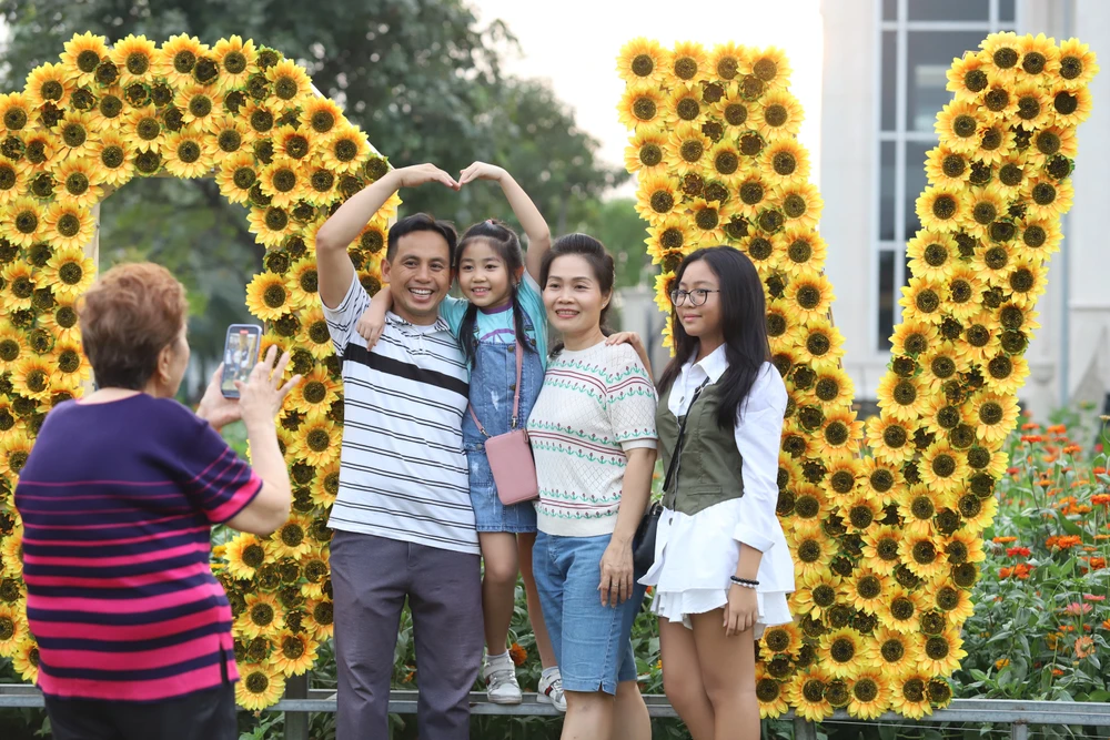 Vuon-hoa-huong-duong (2).jpeg