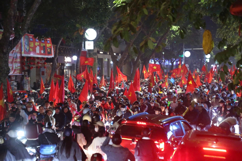 tuyen-viet-Nam-HN (14).jpg