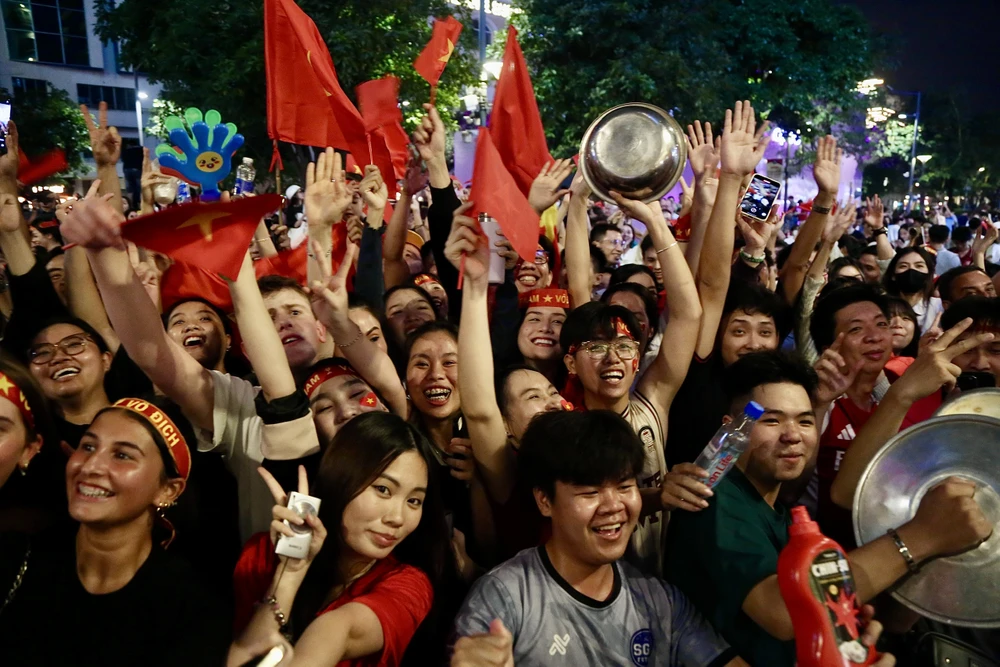 tuyen-viet-Nam-TPHCM (1).jpg