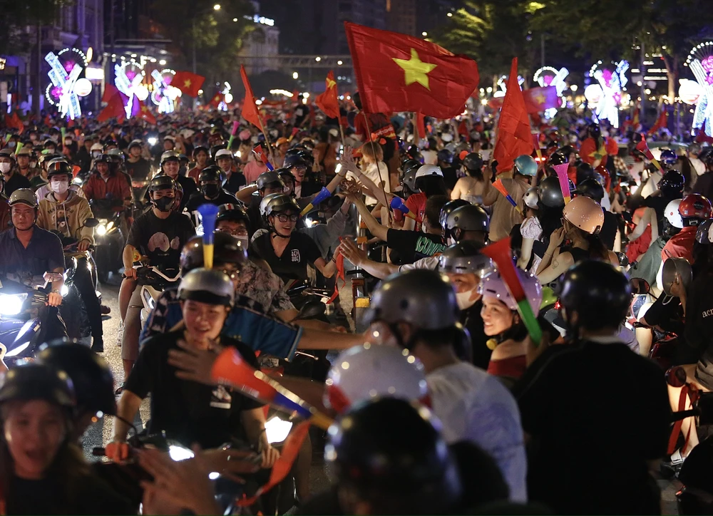 Tuyen-viet-nam-TPHCM (12).jpg