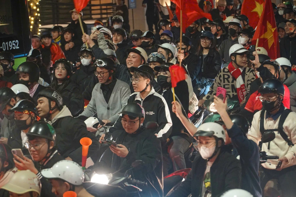 ổ động viên cả nước ăn mừng khi Tuyển Việt Nam vô địch AFF Cup 2024