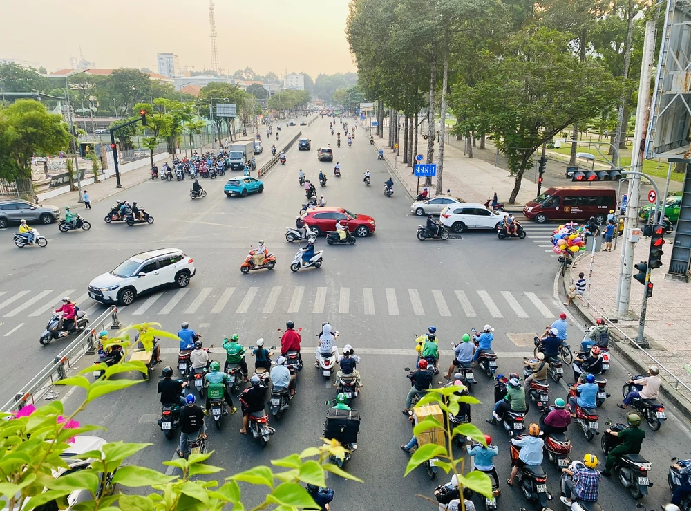 Ve-he-TP.HCM (19).jpg