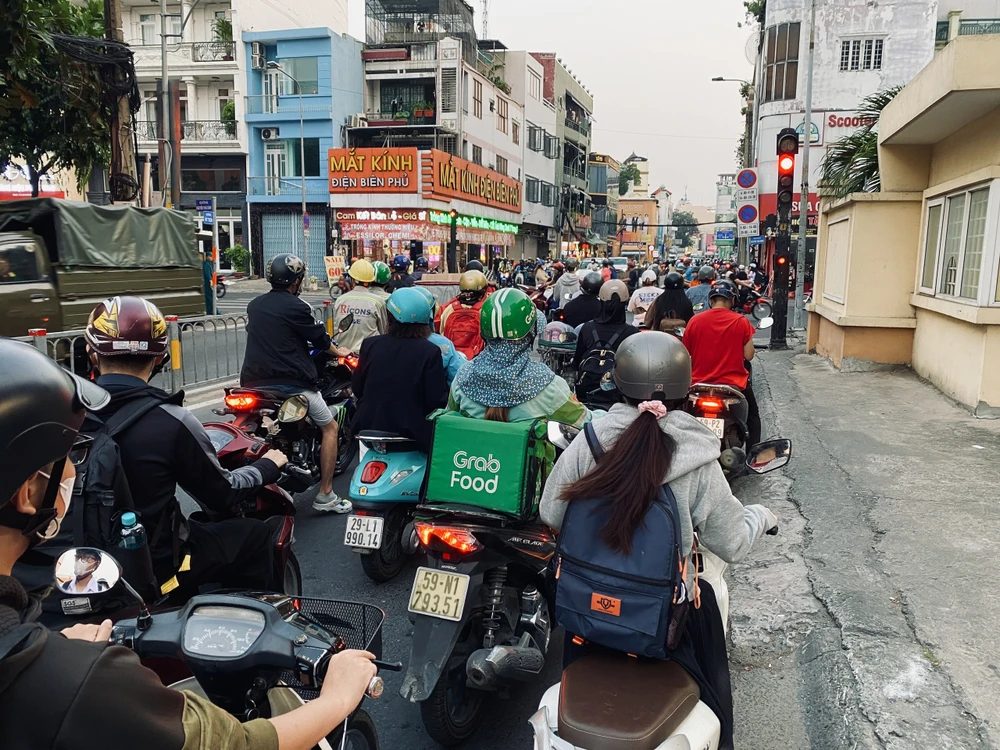 Ve-he-TP.HCM (24).jpg