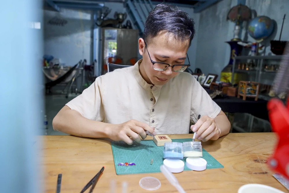 9X Sài Gòn chinh phục nghệ thuật pháp lam thất truyền