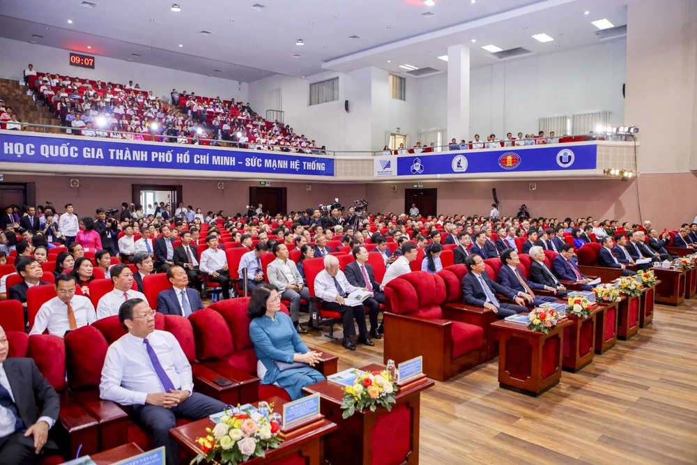 Thủ tướng Phạm Minh Chính chúc mừng Đại học Quốc gia TP.HCM tuổi 30