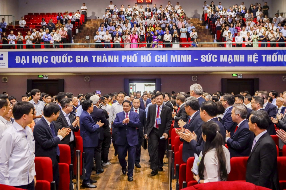 Thủ tướng Phạm Minh Chính chúc mừng Đại học Quốc gia TP.HCM tuổi 30