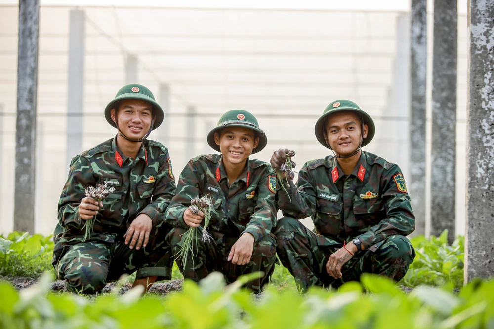 Nhung-ngay-trong-quan-ngu-su-doan-5 (30).jpg