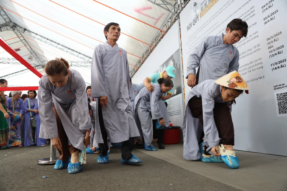 xá lợi trái tim bồ tát Thích Quảng Đức (17).jpg