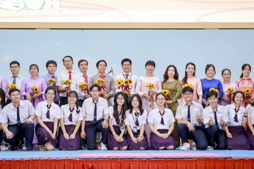 Tri ân và trưởng thành (11).jpg