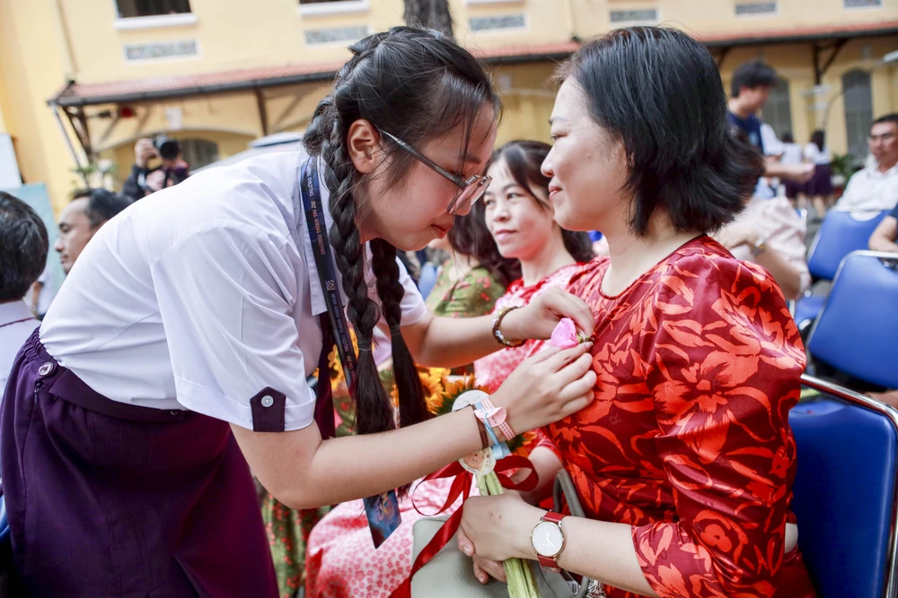 Tri ân và trưởng thành (6).jpg