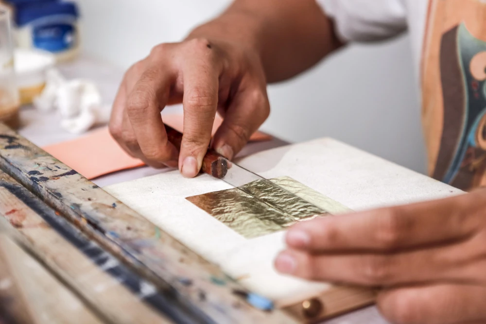 bien hieu kinh nguoc dat vang (4).jpg