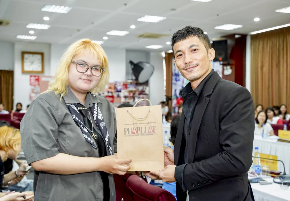 Phat dong cuoc thi anh (56).jpg