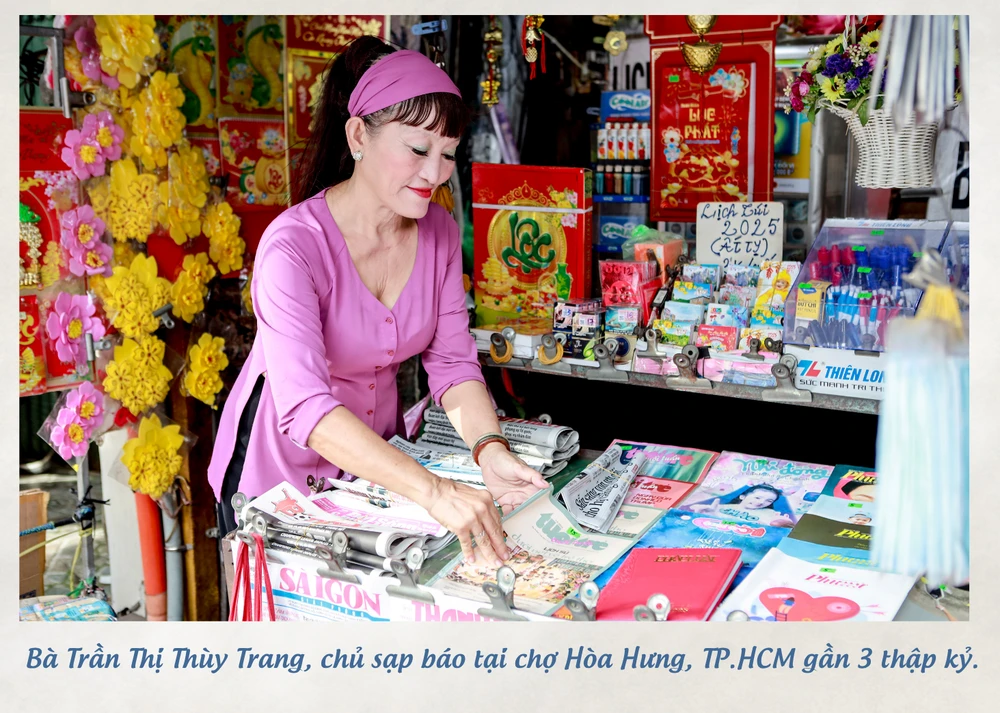 Người giữ hồn phố qua từng sạp báo in ở Sài Gòn