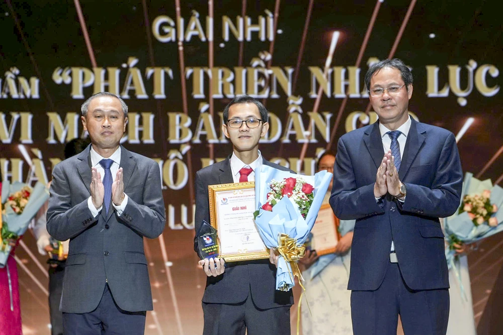 Báo chí TP- Trao giải báo chí (6).jpg