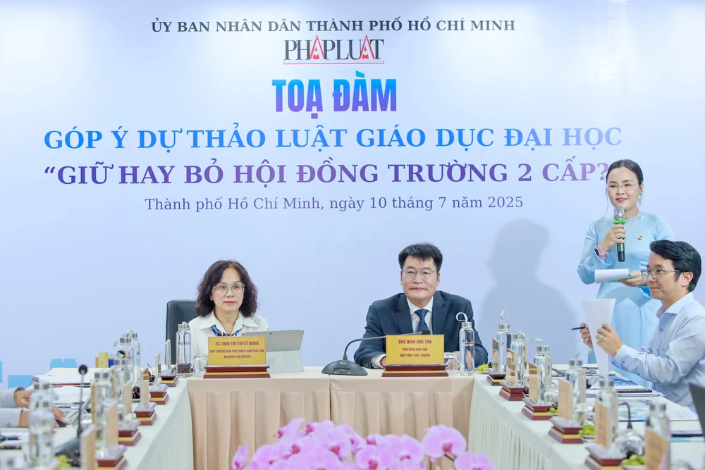 Hoi-dong-truong - Luat-giao-duc dai-hoc-sua-doi (19).jpg