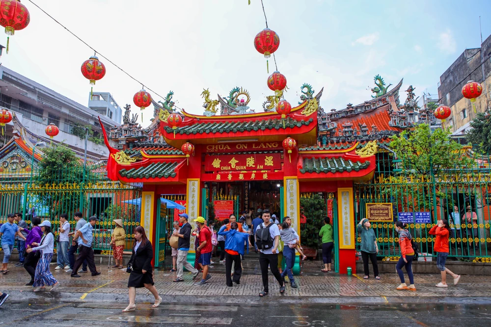 Phường Chợ Lớn: Từ hội quán người Hoa đến trái tim y tế phương Nam