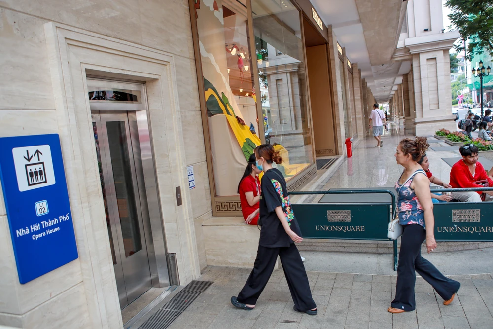 Ga metro Nhà hát Thành phố kết nối trung tâm thương mại (19).jpg