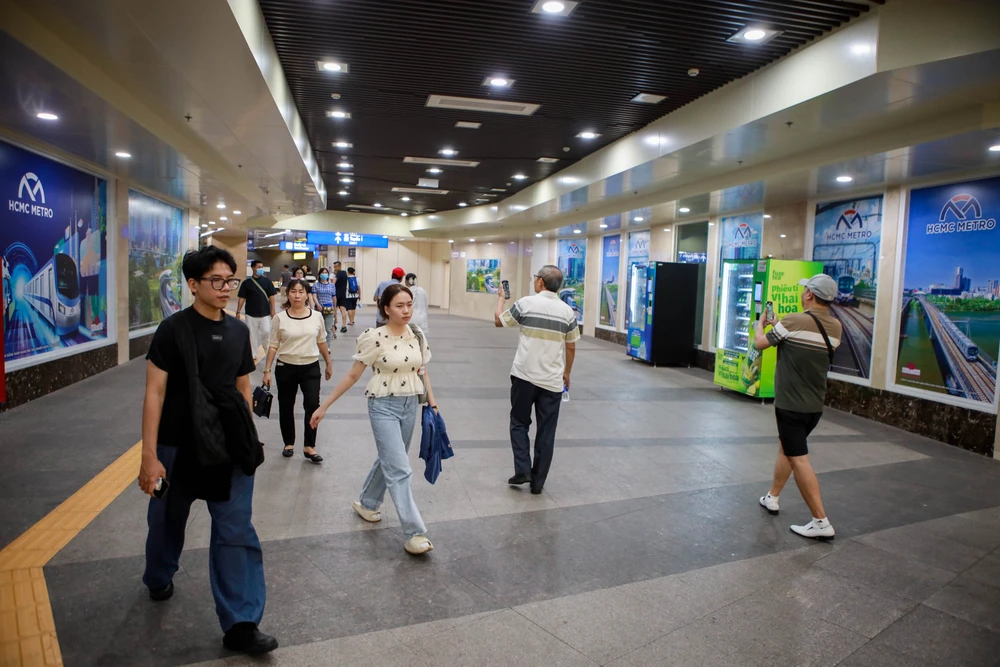 Ga metro Nhà hát Thành phố kết nối trung tâm thương mại (22).jpg