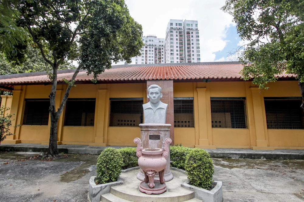 Phường Chợ Quán (1).jpg