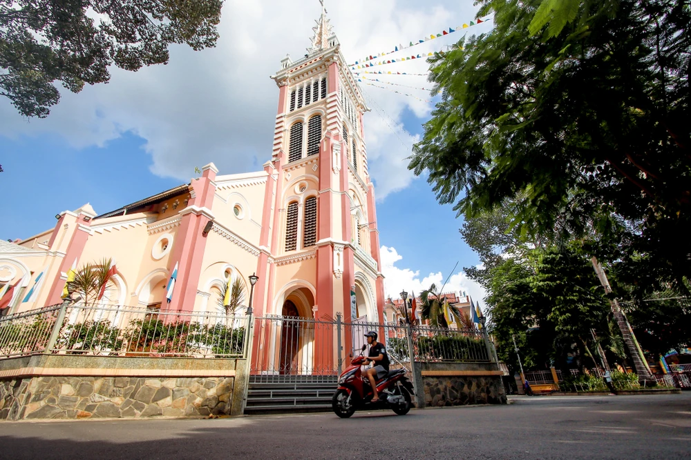 Phường Chợ Quán (9).jpg