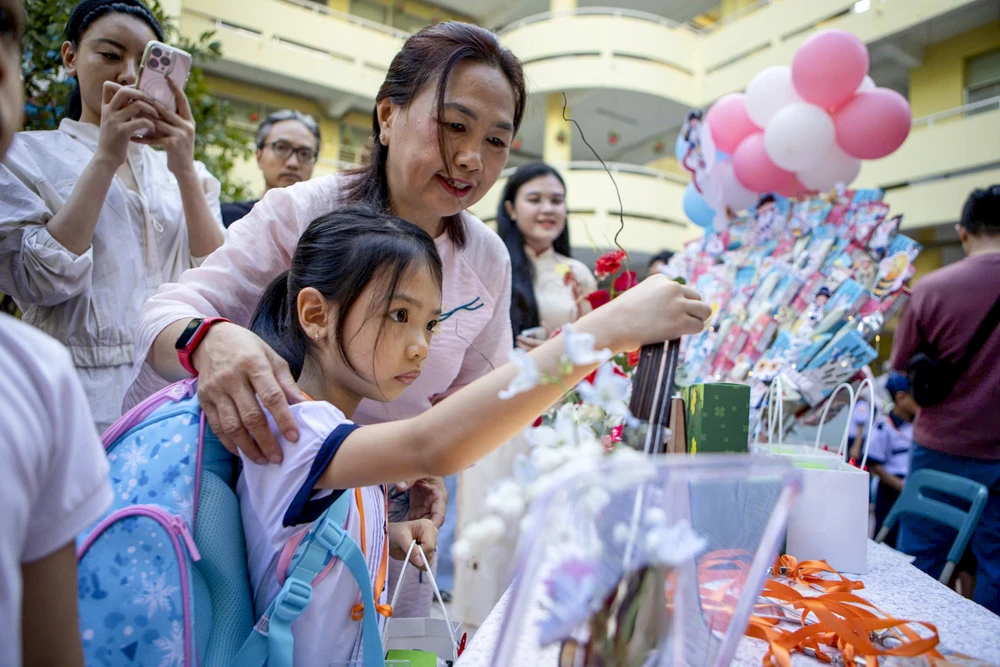 Học sinh lớp 1- TPHCM (25).jpg