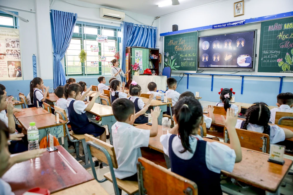 Học sinh lớp 1- TPHCM (7).jpg