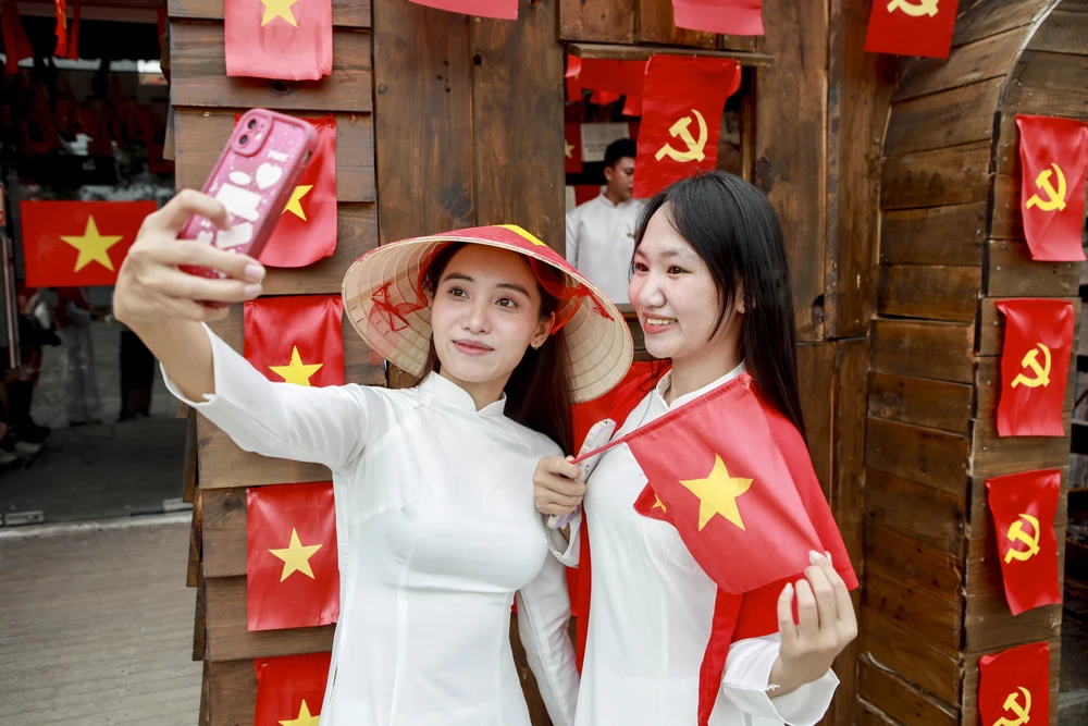 Trang trí Quốc Khánh 2-9 (3).jpg