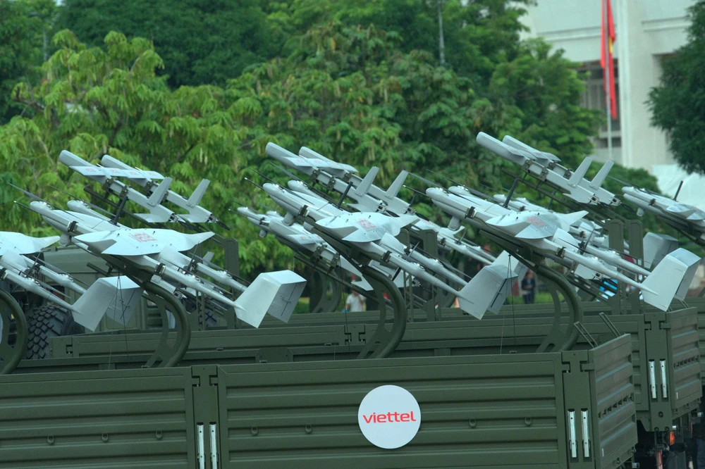 Khí tài tổng duyệt diễu binh A80 (19).jpg