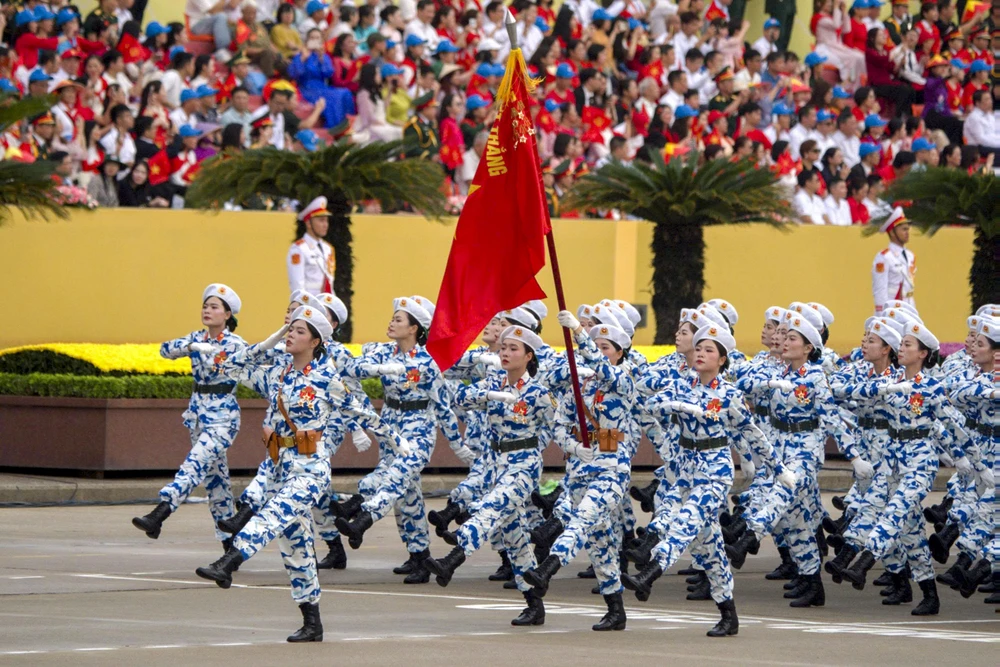 Dieu binh A80 - Dang Trung (3).jpg