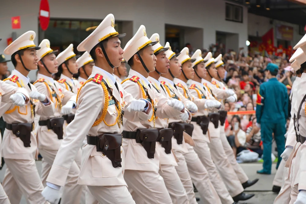 Diễu binh A80- Hai anh (2).jpg