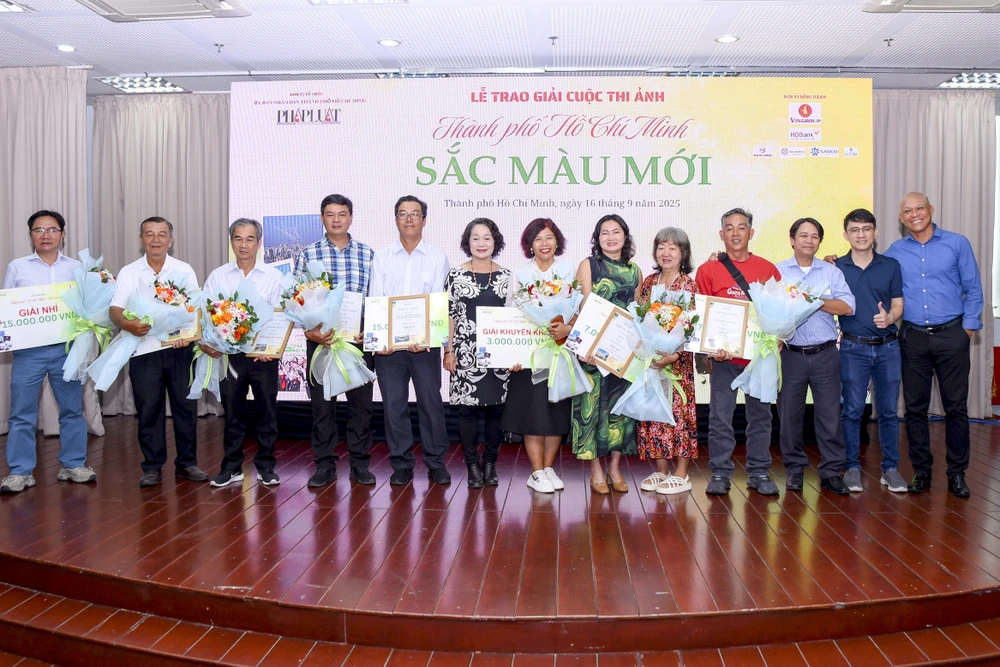 Cuoc thi anh Sac Mau Moi -NN 46.jpg