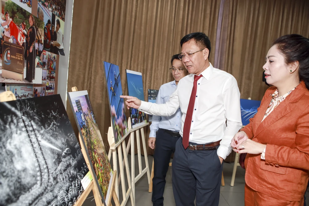 Cuoc thi anh Sac Mau Moi -NN (5).jpg