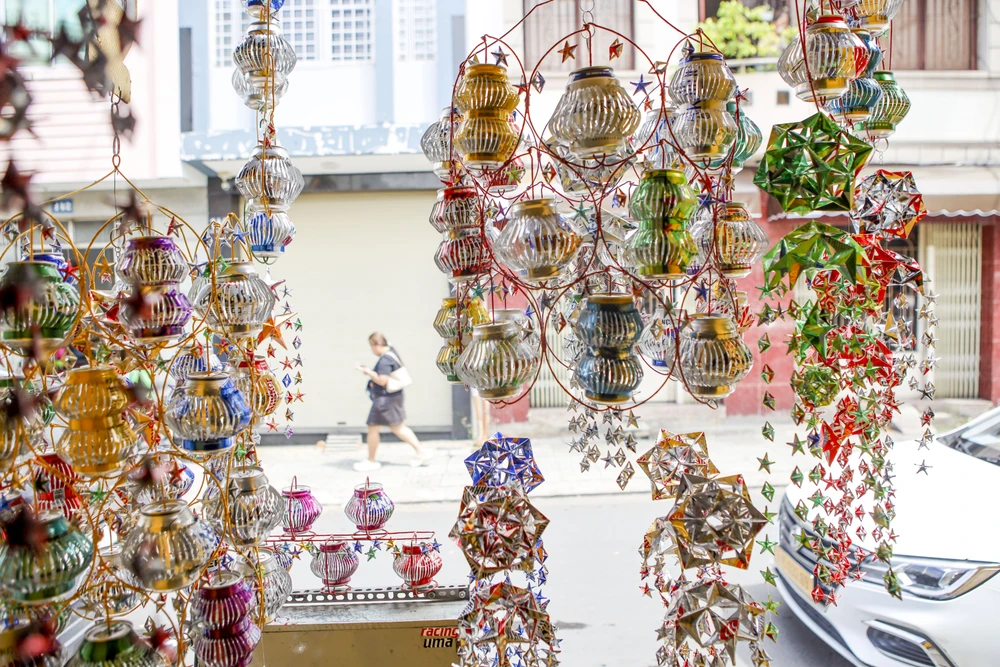 Lồng đèn Trung thu (2).jpg