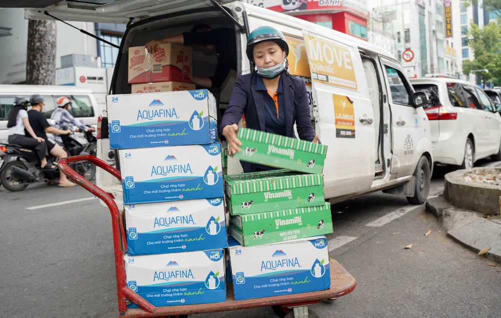 Cứu trợ miền Trung - HCTĐ (3).jpg