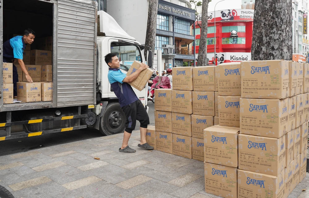 Cứu trợ miền Trung - HCTĐ (4).jpg