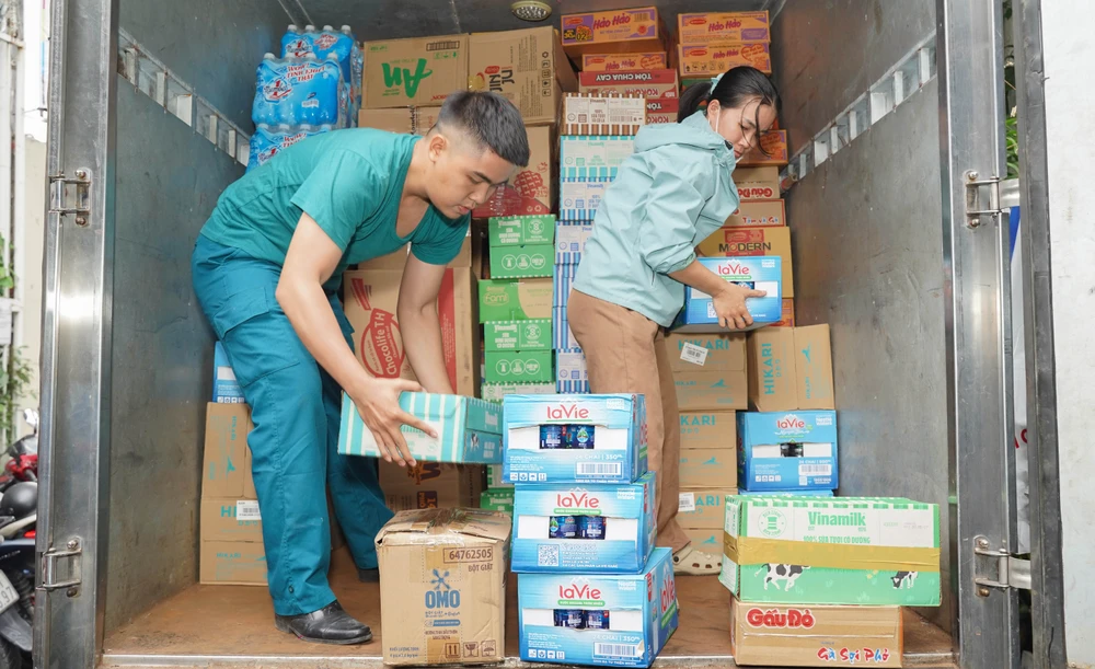 Cứu trợ miền Trung - HCTĐ (7).jpg