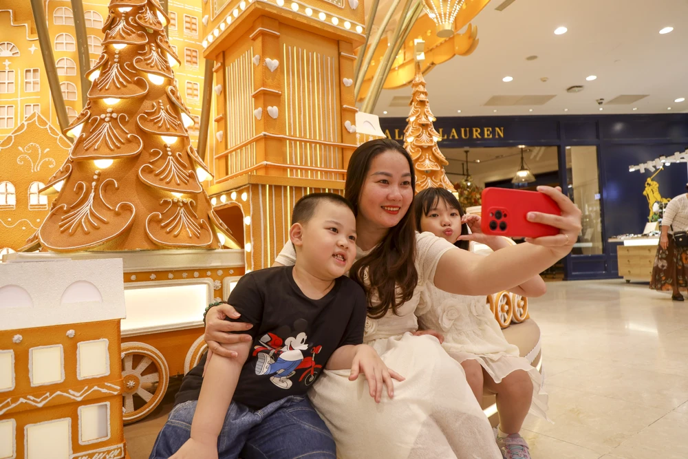 giáng sinh ở TPHCM (1).jpg