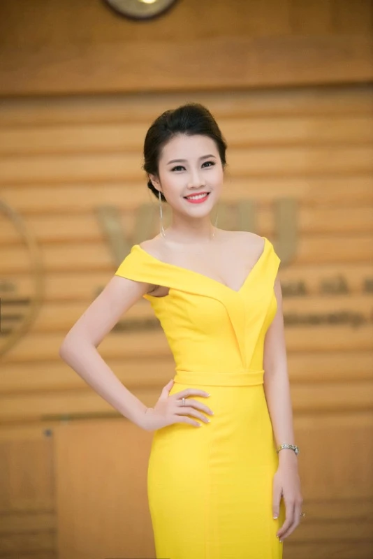 Hoa khôi Trường Báo ngày ấy và bây giờ ảnh 7