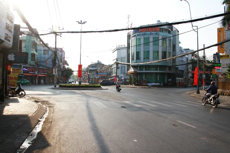 Phố Sài Gòn lãng mạn ngày đầu năm ảnh 12