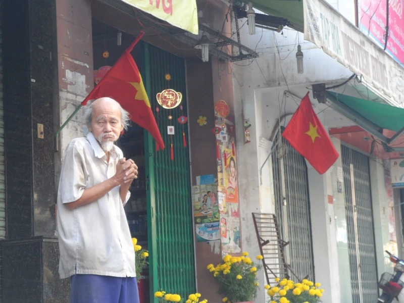 Phố Sài Gòn lãng mạn ngày đầu năm ảnh 4